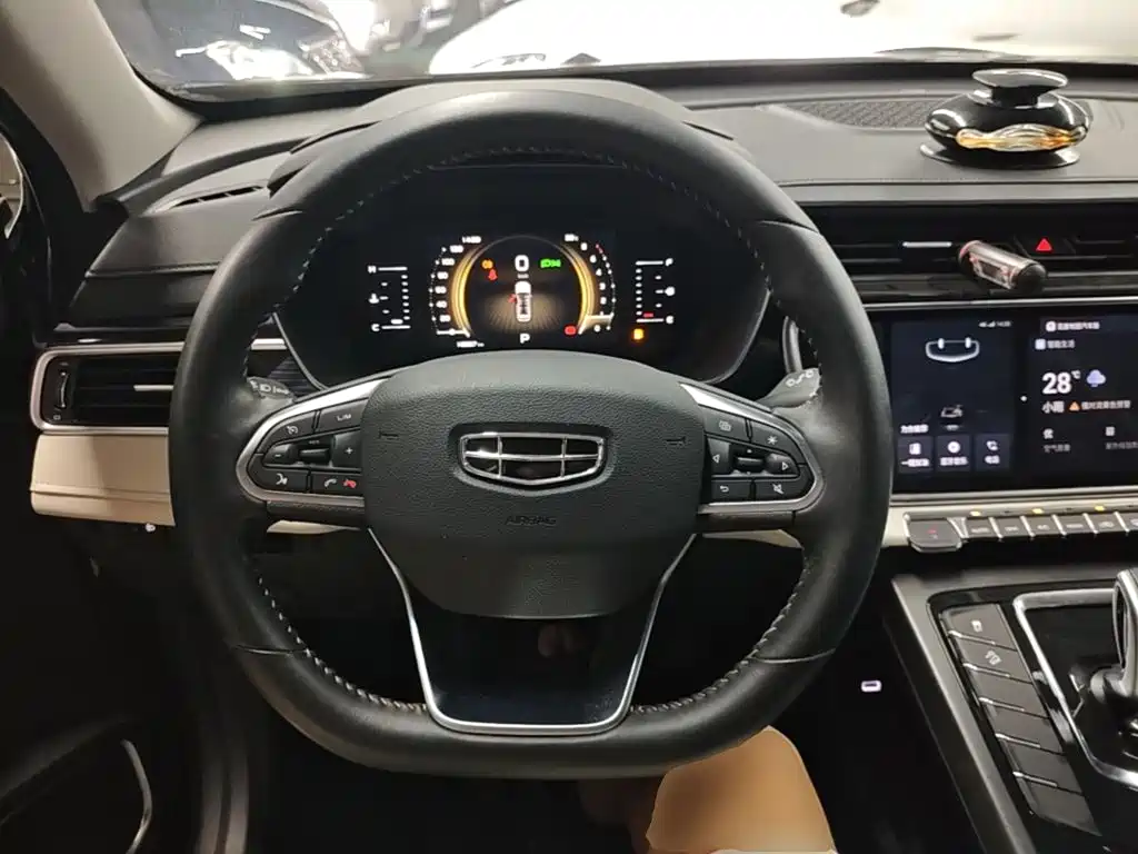 Geely Boyue 2022 Boyue X 1.8TD DCT Smart — фото 11