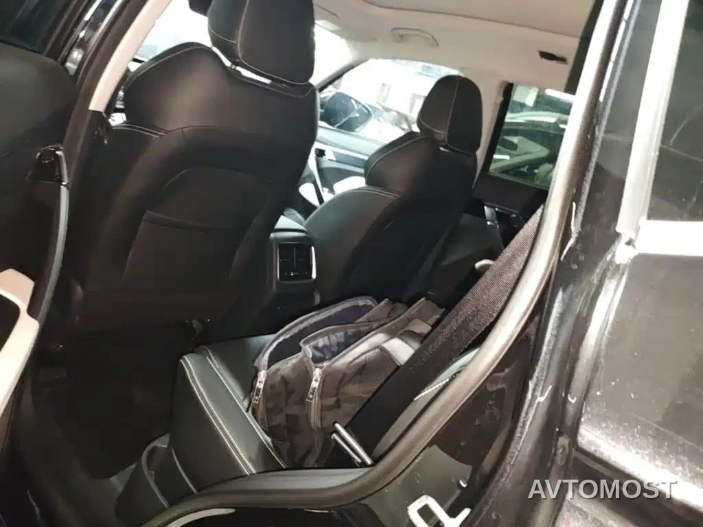 Geely Boyue 2022 Boyue X 1.8TD DCT Smart — фото 17