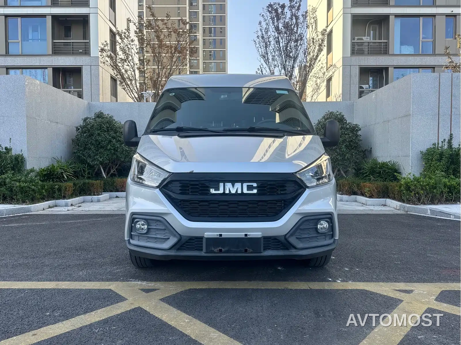 Jiangling Tesun 2021 2.8T Space King Standard Short Wheelbase Medium-High Roof 6-Seater Diesel China VI JX493 — фото 2