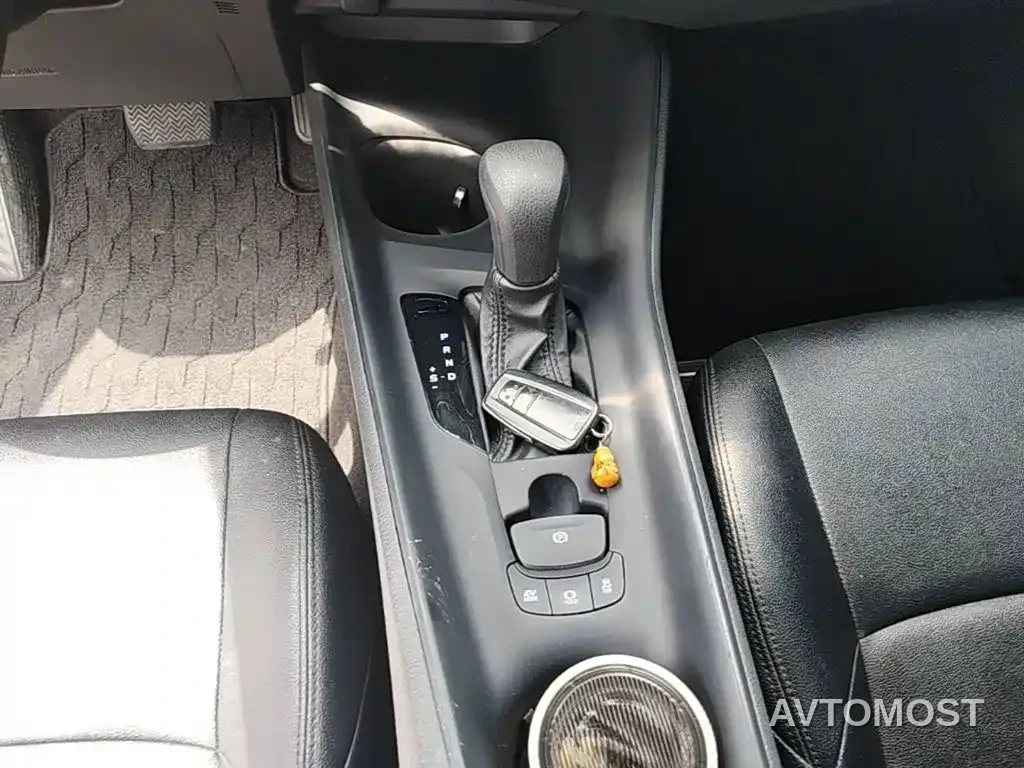 Toyota IZOA 2021 Hybrid 2.0L Yixiang Edition — фото 13