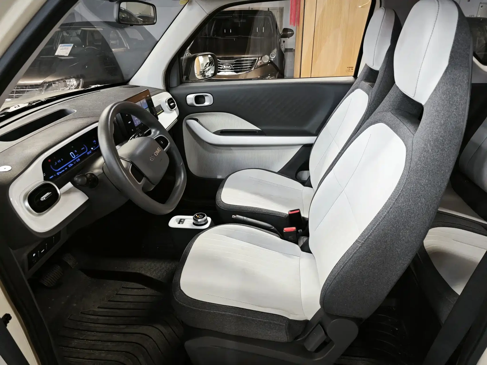 Geely Galaxy Panda 2025 Panda mini 210km Vitality Bear — фото 8