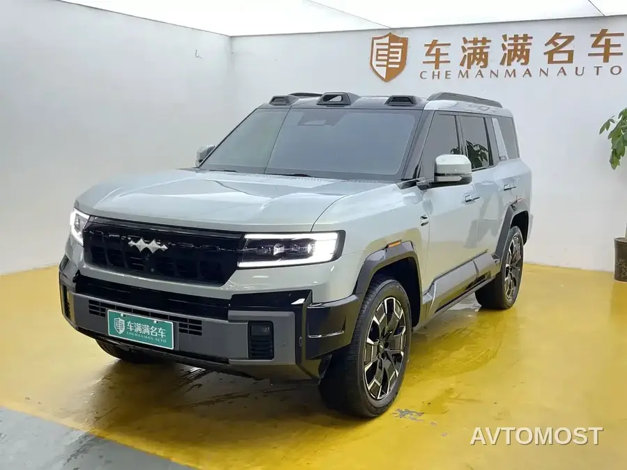 Fang Cheng Bao Leopard 8 2025 Zhiyong Flagship 7-Seater