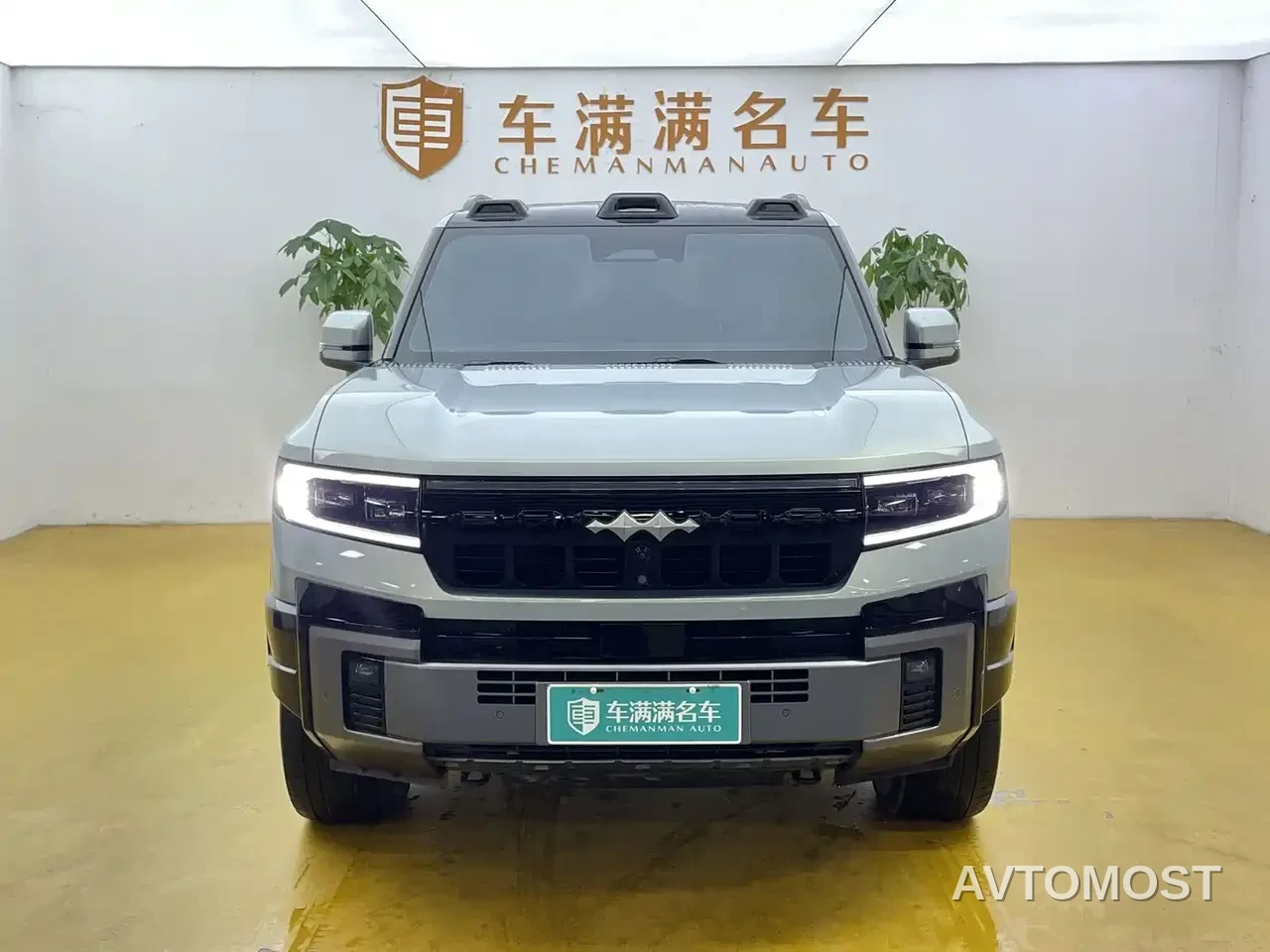 Fang Cheng Bao Leopard 8 2025 Zhiyong Flagship 7-Seater — фото 2