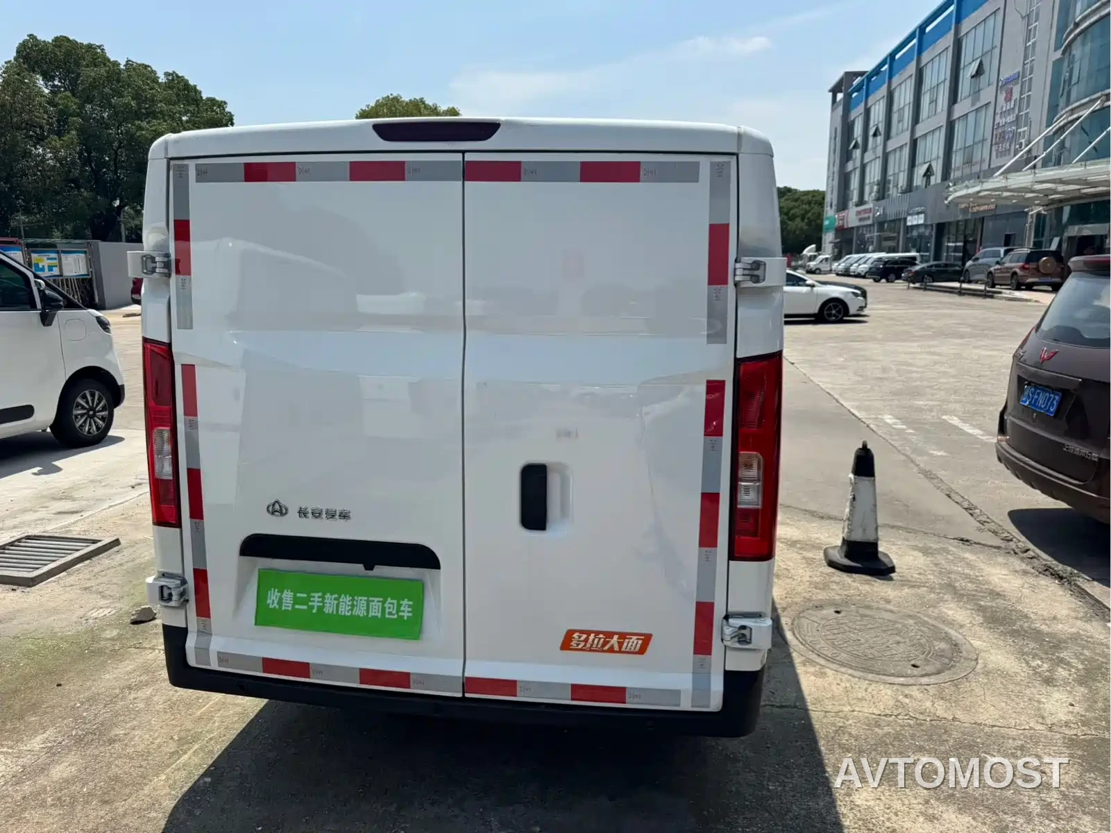 Changan Kuayue Kua Yue Xing Guang EV 2025 3-Person Van 350km Smart Driving Edition — фото 4