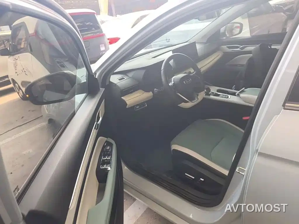 Geely Emgrand L HiP 2022 1.5TD-DHT Pro 100KM Super Swift — фото 15