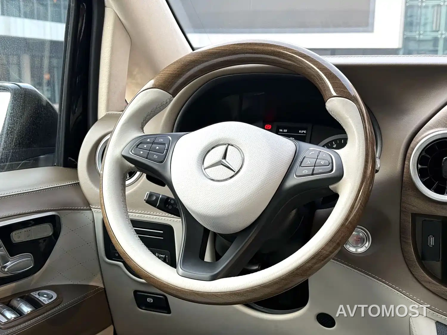 Mercedes-Benz Vito 2021 2.0T Business Edition 7-seater — фото 7