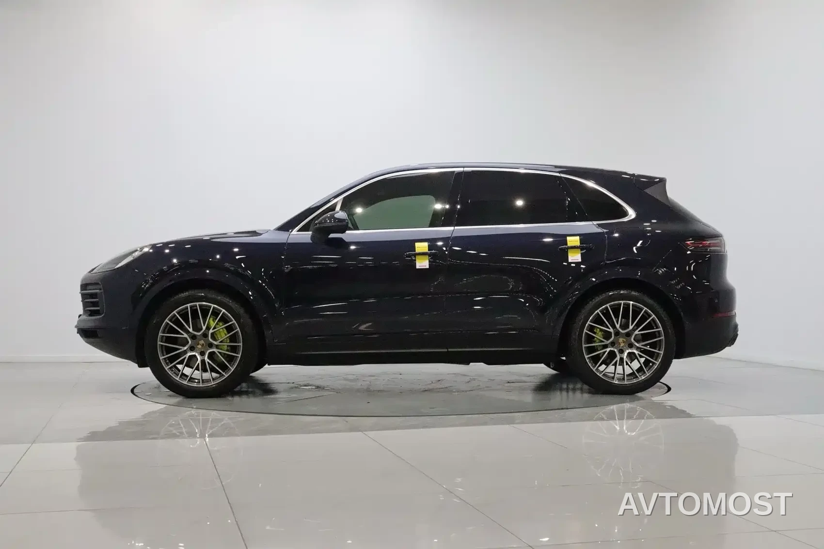 Porsche Cayenne New Energy 2021 Cayenne E-Hybrid 2.0T — фото 6
