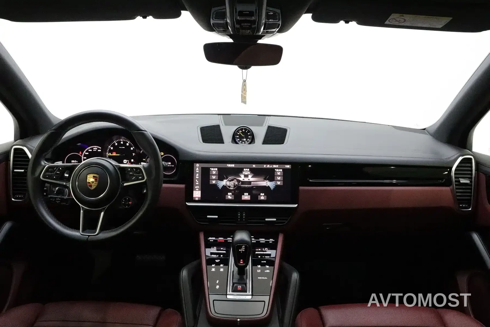 Porsche Cayenne New Energy 2021 Cayenne E-Hybrid 2.0T — фото 18