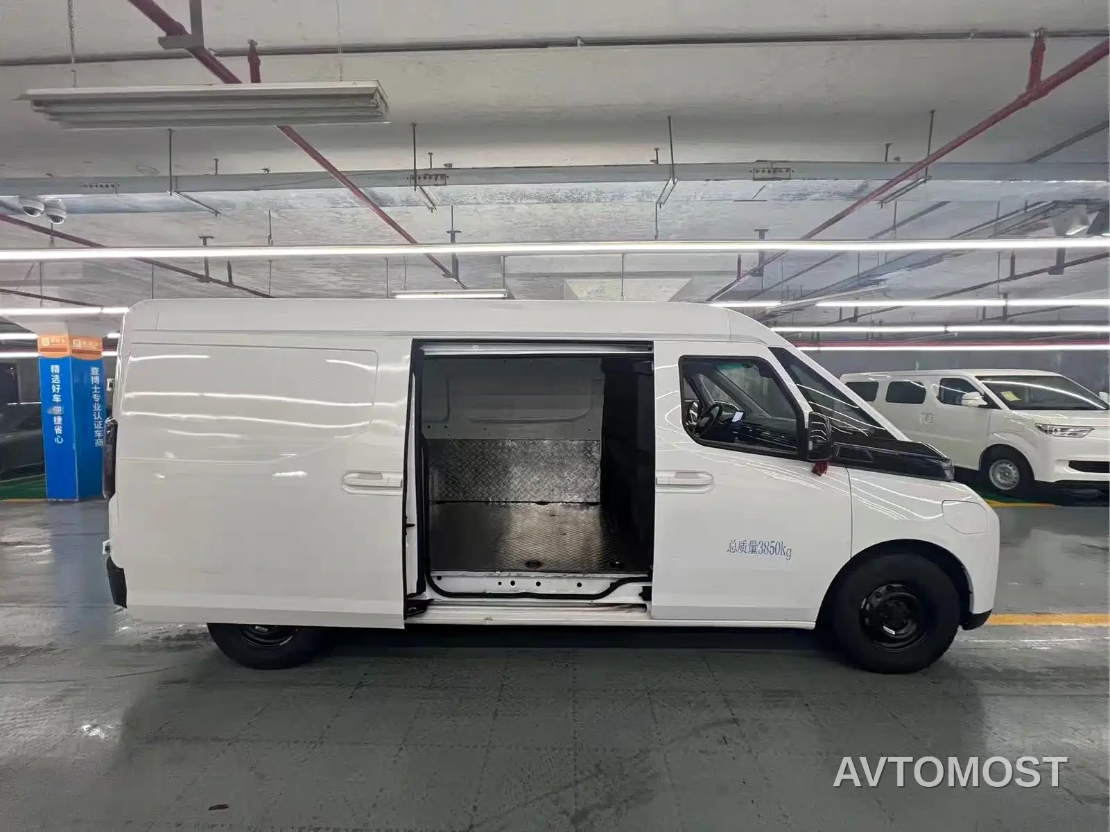 Yuan Cheng Farizon Super VAN 2025 Chuangfu Edition Medium Wheelbase Medium Roof Zhixin 68kWh — фото 5