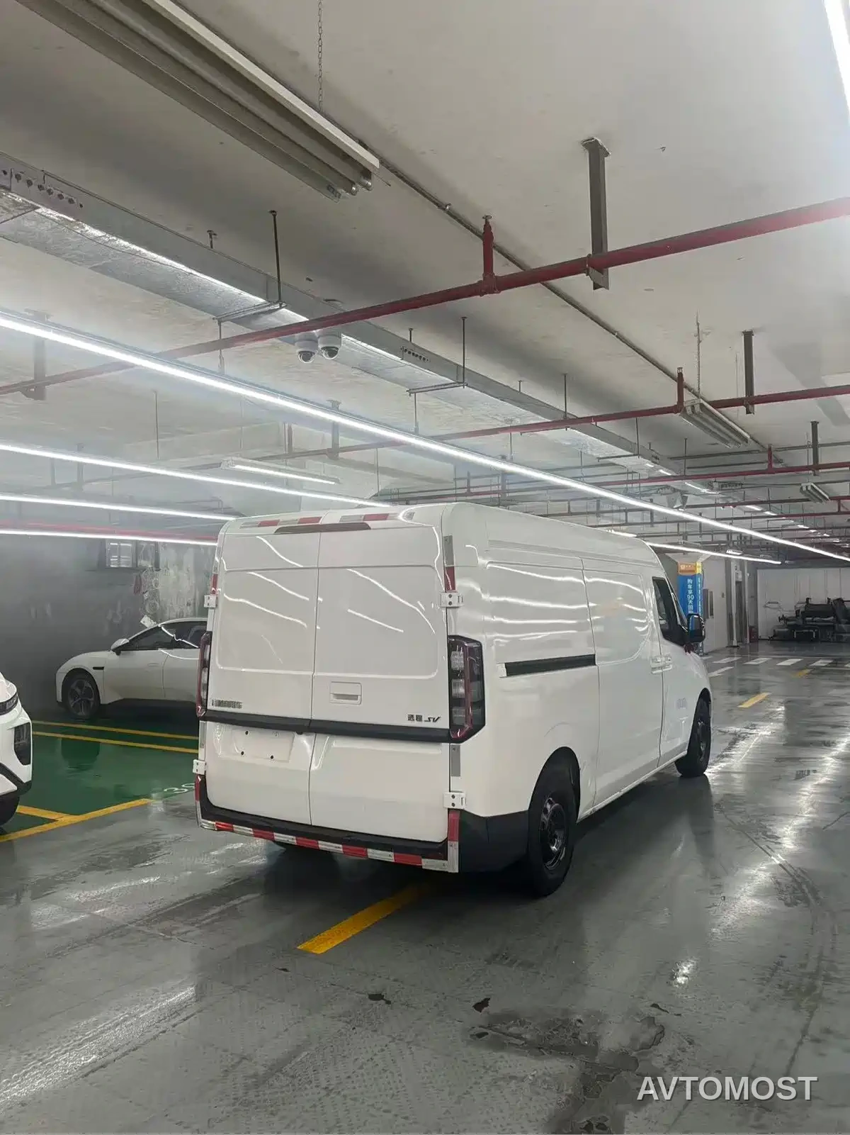 Yuan Cheng Farizon Super VAN 2025 Chuangfu Edition Medium Wheelbase Medium Roof Zhixin 68kWh — фото 9