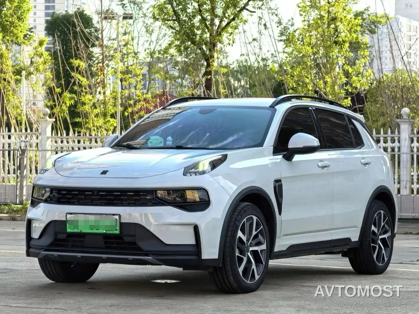Lynk & Co 01 EM-P 2022 1.5TD PHEV Plus — фото 1
