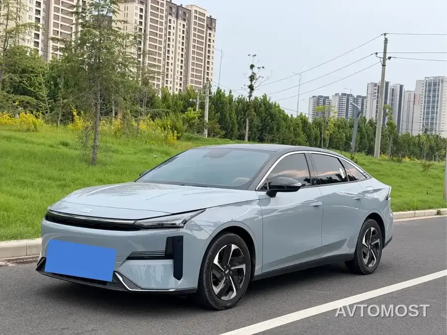 Geely Galaxy L6 2024 125km PLUS Soaring Dragon Edition