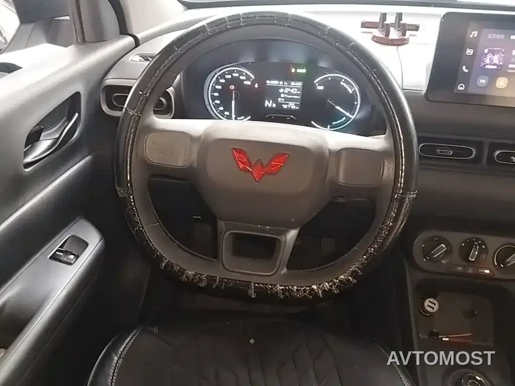 Wuling Hongguang New Energy 2024 Pure Electric 300KM Standard — фото 9