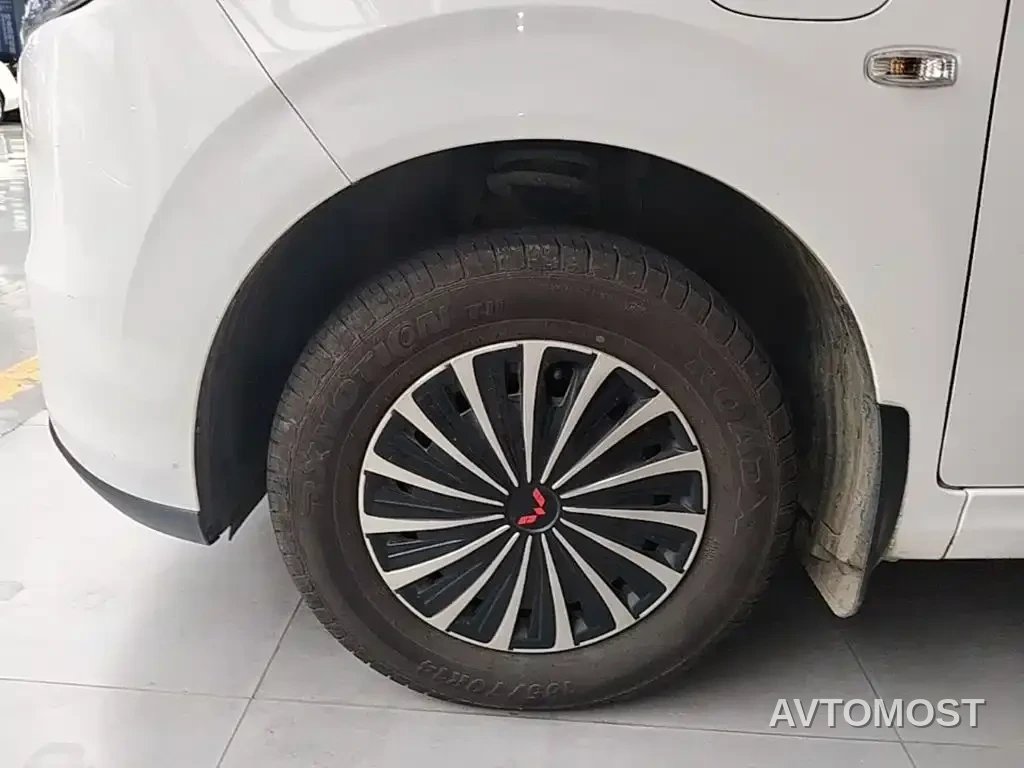 Wuling Hongguang New Energy 2024 Pure Electric 300KM Standard — фото 19