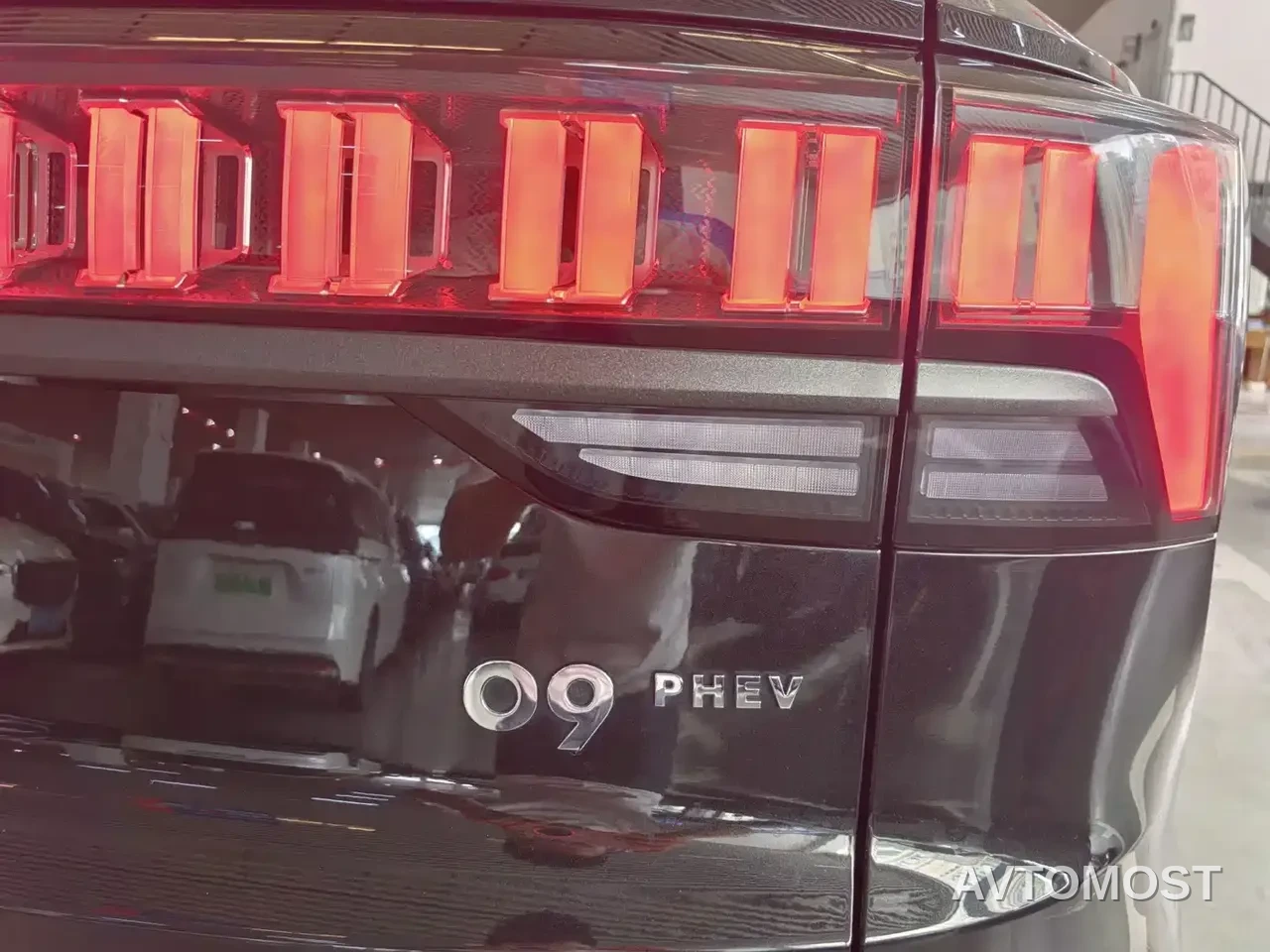 Lynk & Co 09 EM-P 2021 2.0T PHEV Halo 6-seater — фото 13