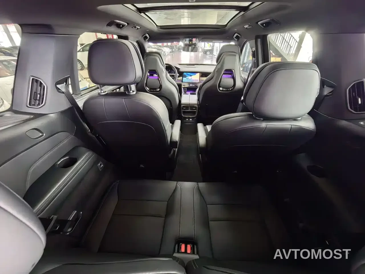 Lynk & Co 09 EM-P 2021 2.0T PHEV Halo 6-seater — фото 15