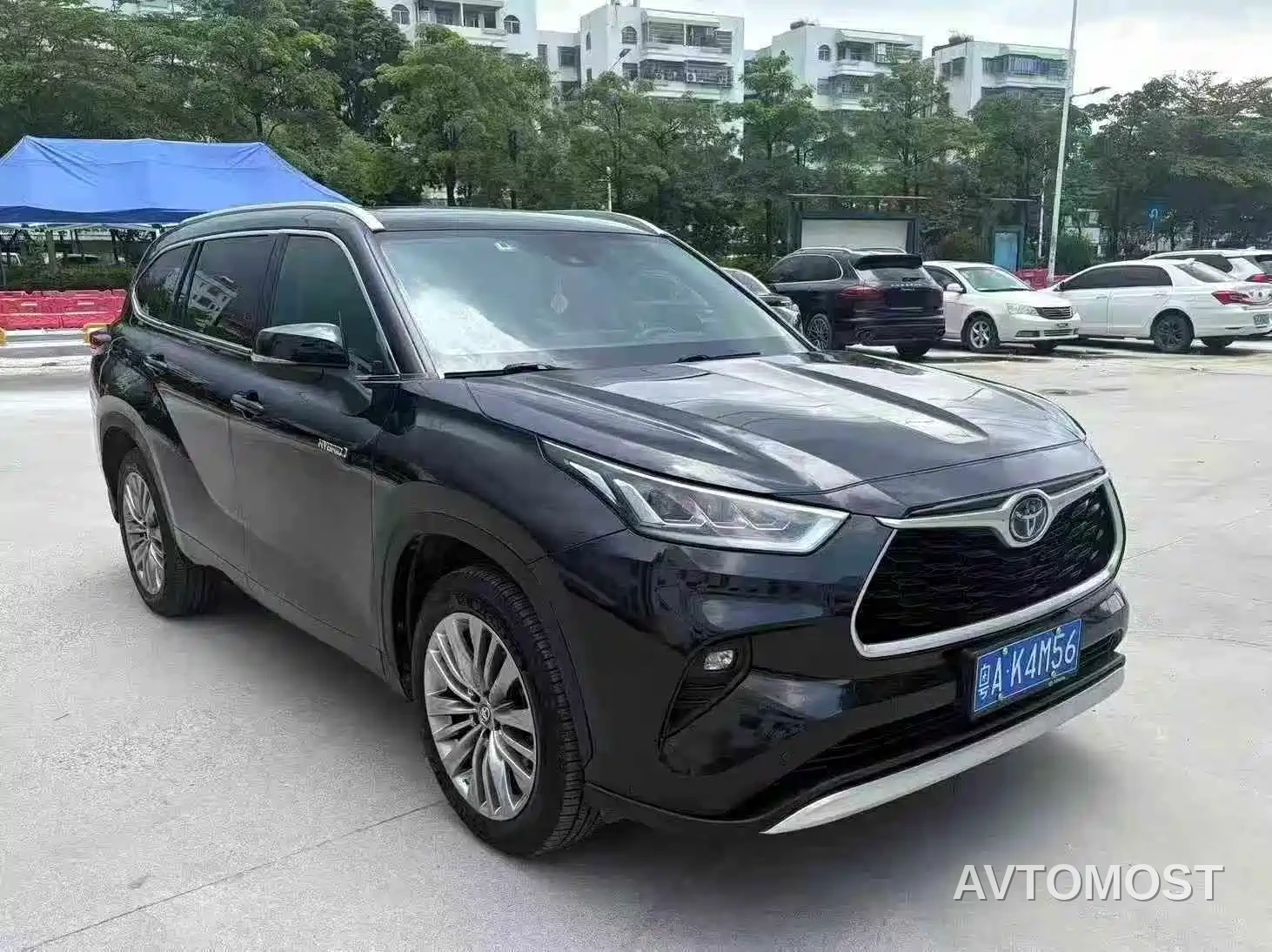 Toyota Highlander 2022 Model Dual Engine 2.5L 4WD Premium Edition 7-Seater — фото 2
