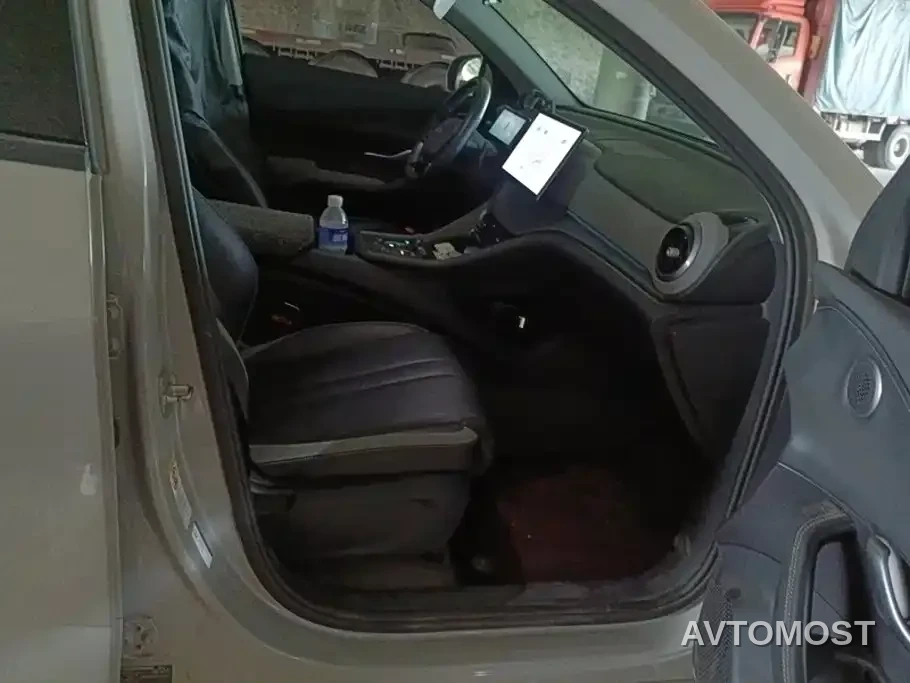 BYD Seal 05 DM-i 2025 DM-i 115KM Honor — фото 8