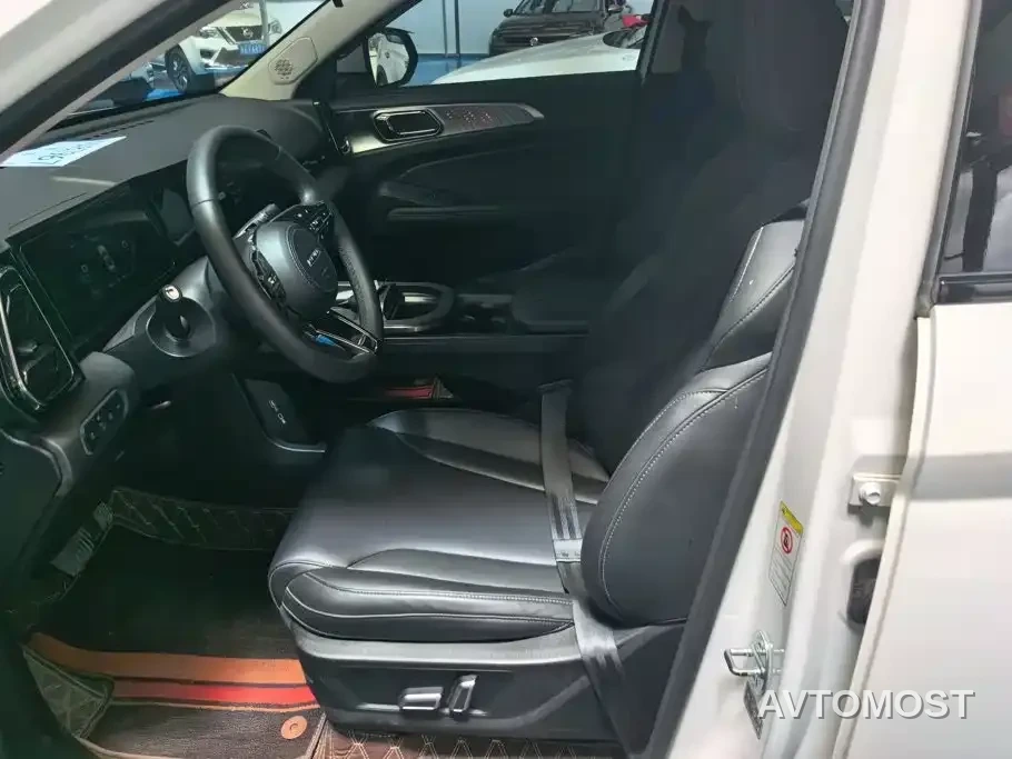Haval Xiaolong 2023 1.5L 110KM Pilot Edition — фото 6