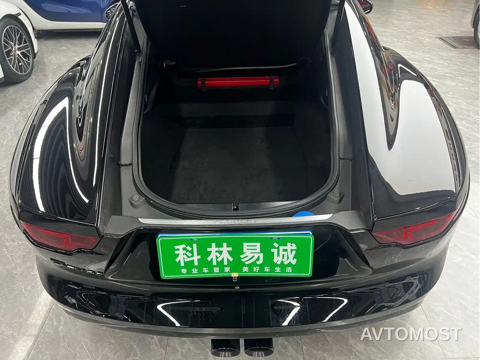 Jaguar F-TYPE 2023 Model P300 Hardtop R-DYNAMIC BLACK — фото 22