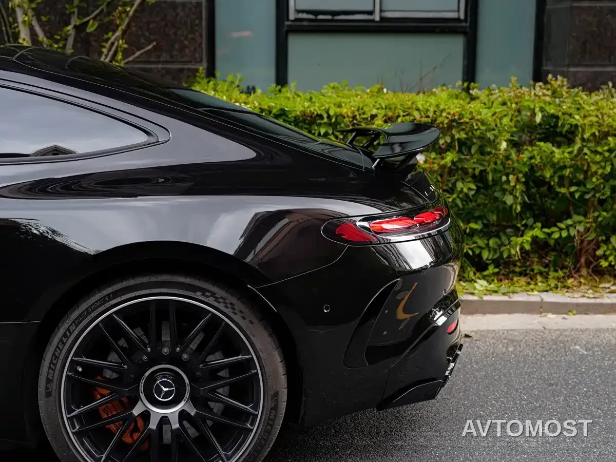 Mercedes-Benz AMG GT New Energy 2025 63 S E Performance — фото 6
