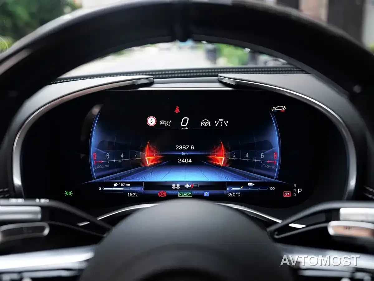 Mercedes-Benz AMG GT New Energy 2025 63 S E Performance — фото 25