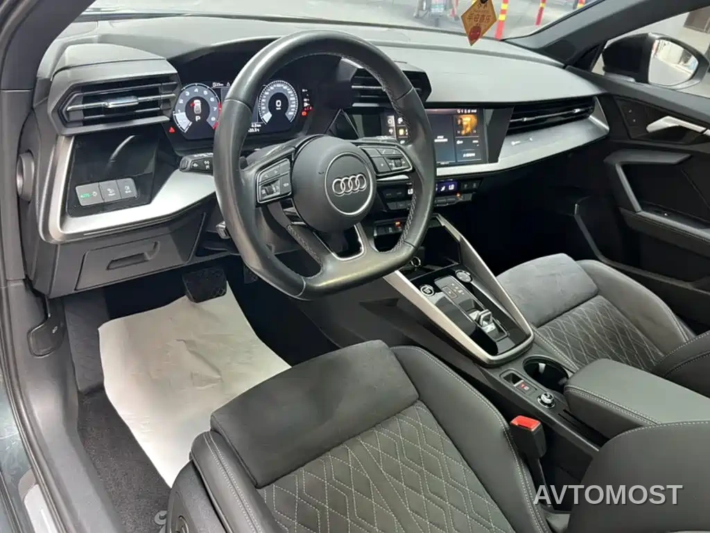Audi A3 2024 Model Sportback 35 TFSI RS Edition — фото 19