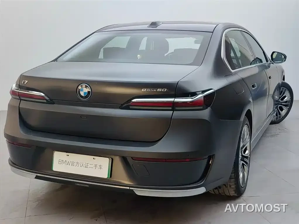 BMW i7 2023 eDrive50L Leading Luxury Package — фото 4