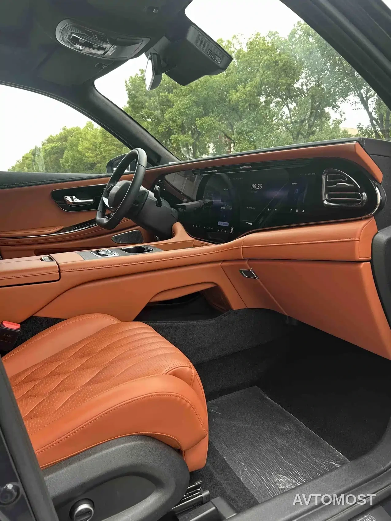 Exeed Landmark C-DM 2025 180 Ultra Long Range AWD (6-Seater) — фото 4