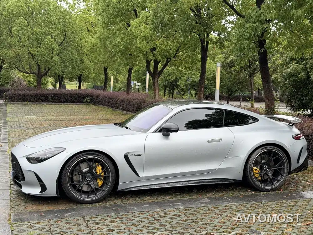 Mercedes-Benz AMG GT 2025 AMG GT 63 4MATIC+ — фото 3