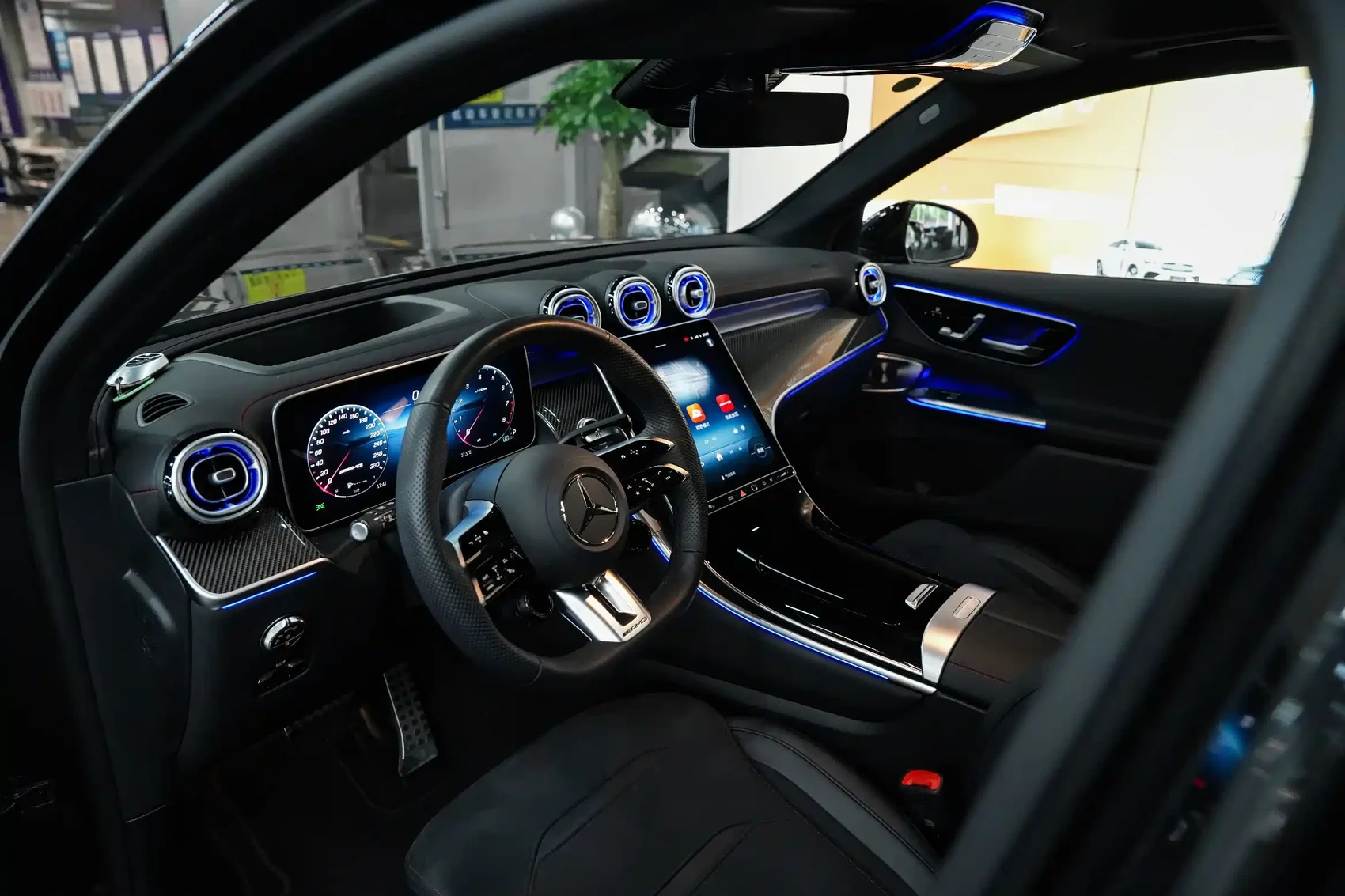 Mercedes-Benz GLC AMG 2025 AMG GLC 43 4MATIC — фото 12