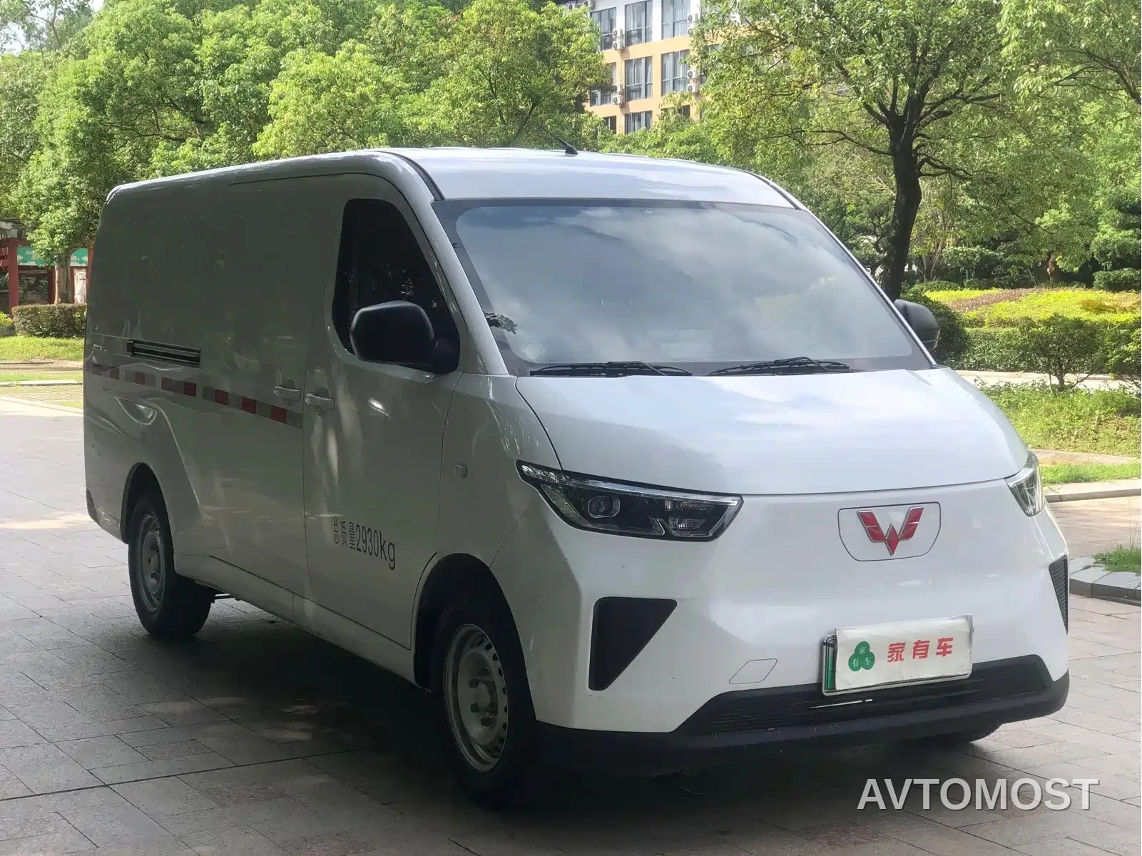 Wuling Yangguang 2024 300km Comfort Enclosed Van 60kW — фото 3