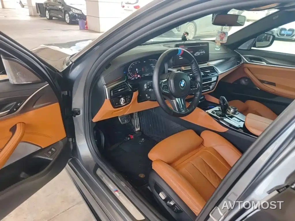 BMW 5 Series (Import) 2022 Facelift 530i M Sport Package — фото 16
