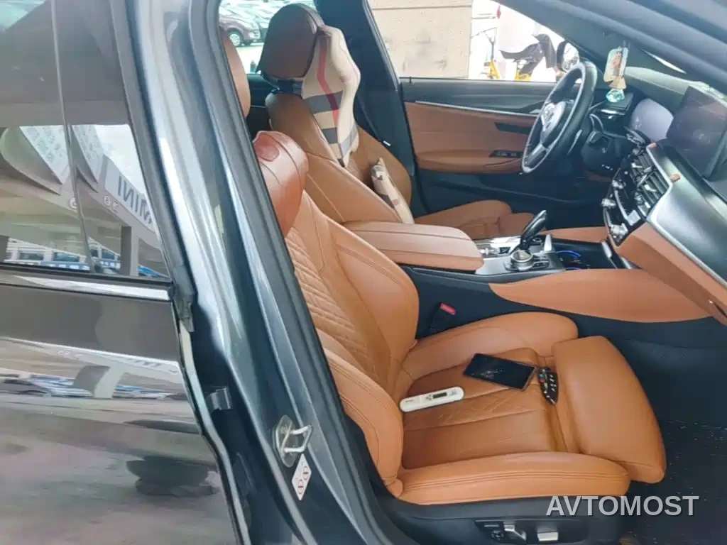 BMW 5 Series (Import) 2022 Facelift 530i M Sport Package — фото 25