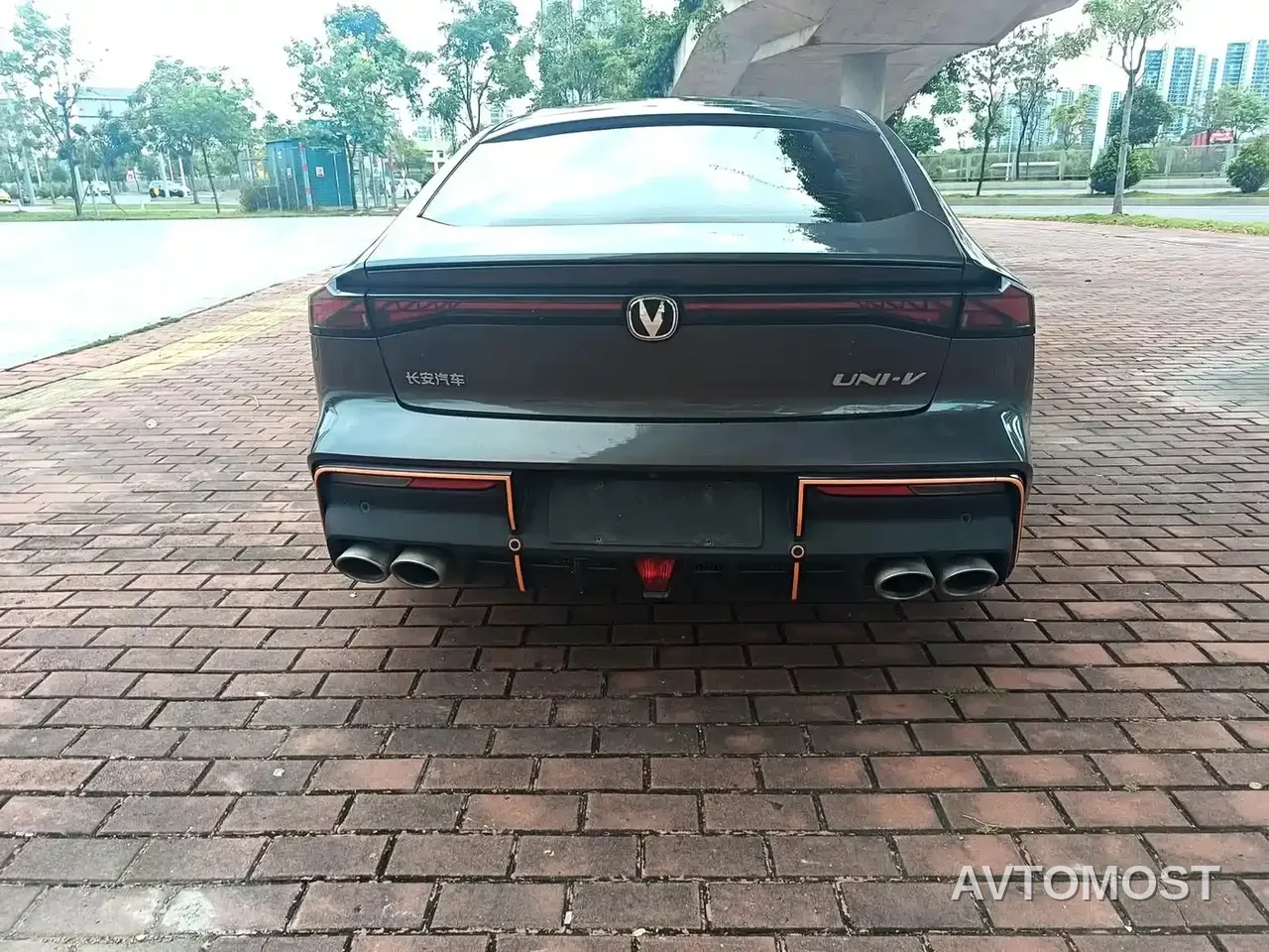 Changan UNI-V 2022 1.5T Sport Edition — фото 7