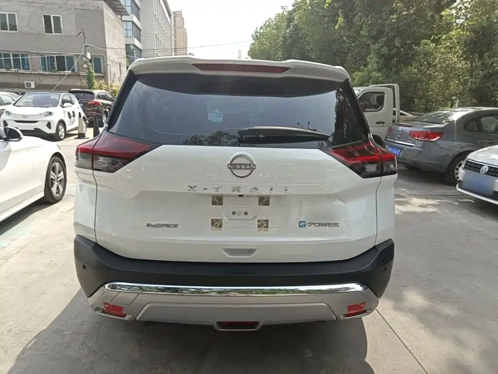Nissan X-Trail 2023 e-POWER Super Hybrid Dual Motor AWD Luxury Edition — фото 6