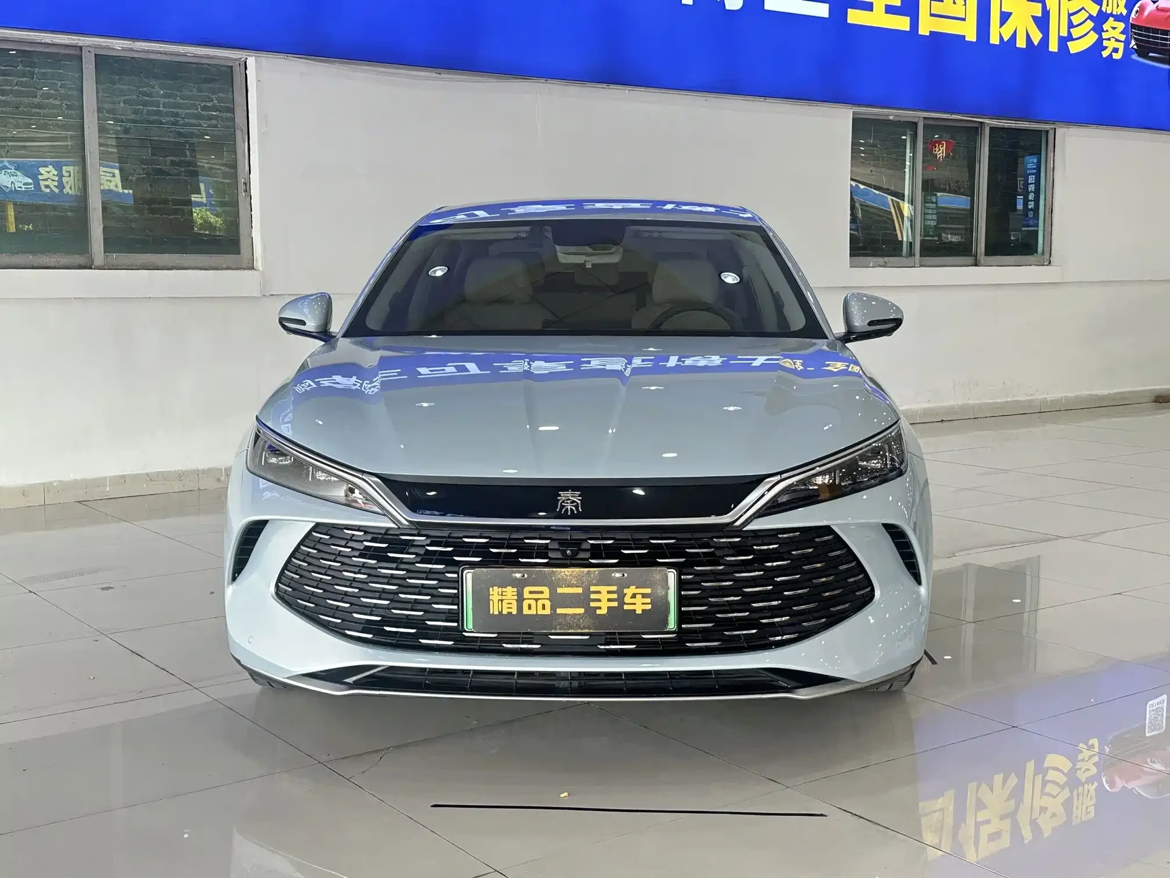 BYD Qin L 2024 DM-i 80KM Superior — фото 2