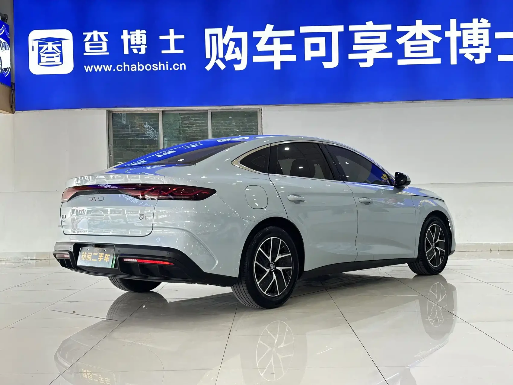BYD Qin L 2024 DM-i 80KM Superior — фото 4