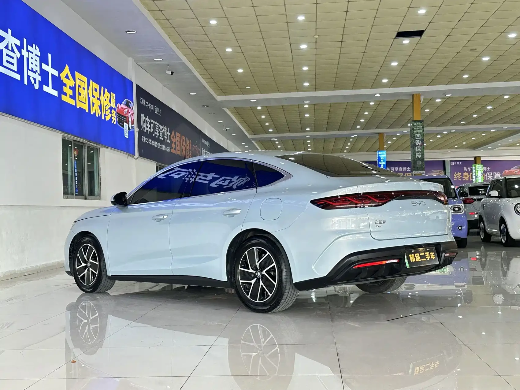 BYD Qin L 2024 DM-i 80KM Superior — фото 6