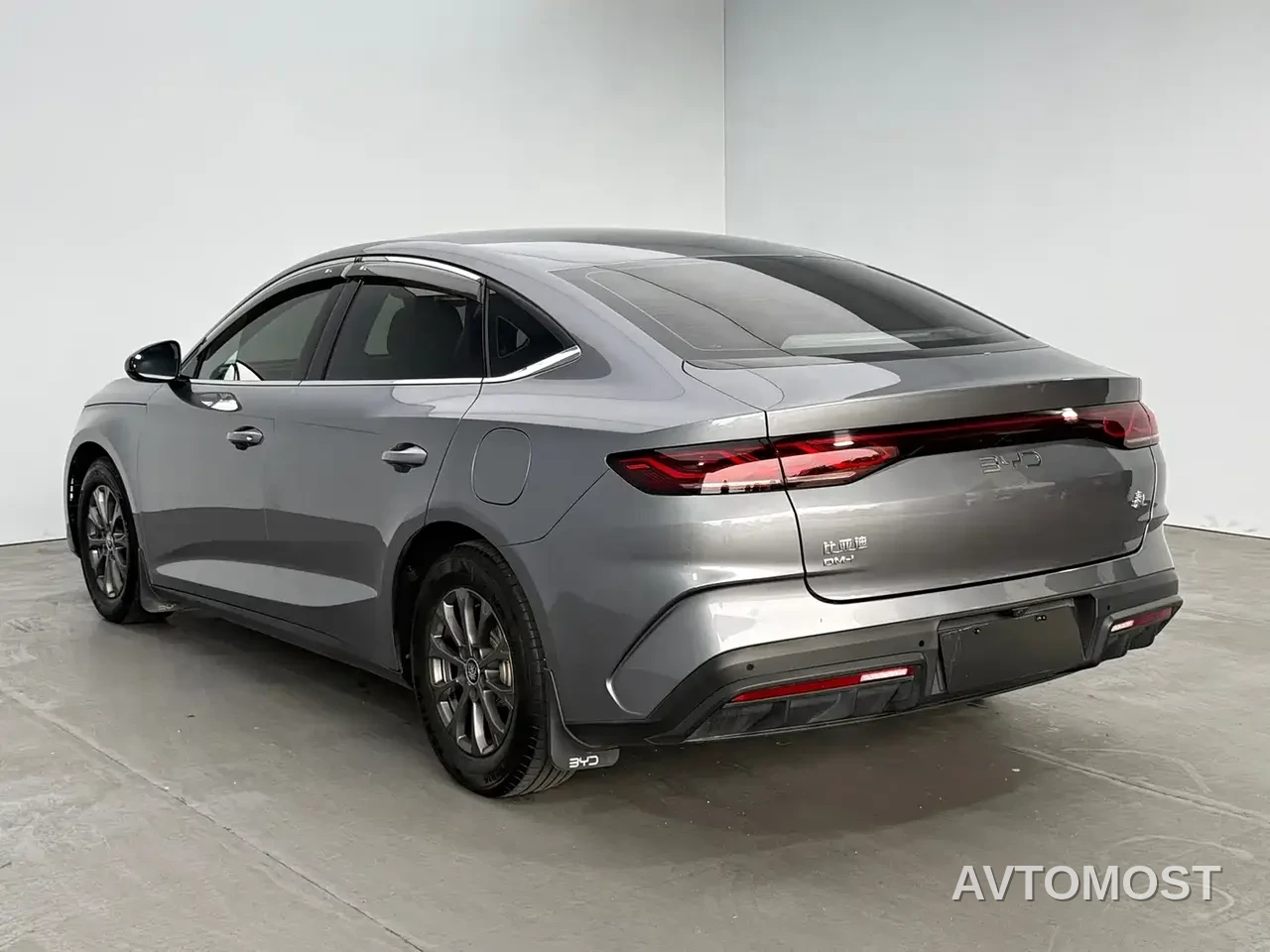 BYD Qin L 2024 DM-i 80KM Leading Edition — фото 5