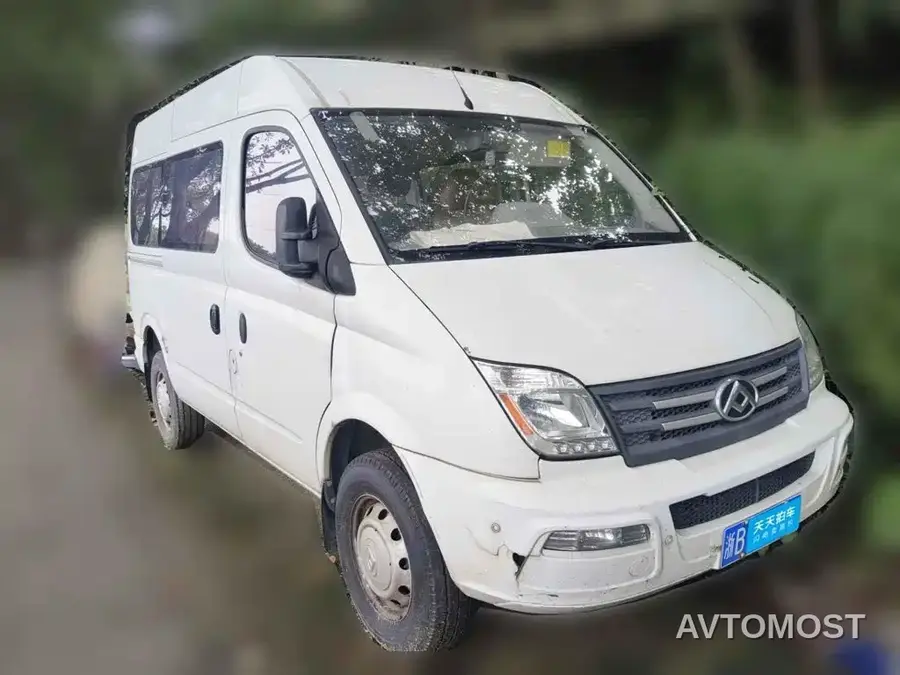 SAIC Maxus Xintu V80 2021 2.0T Manual Classic Aoyuntong Short Wheelbase Medium Roof 5/6-Seater