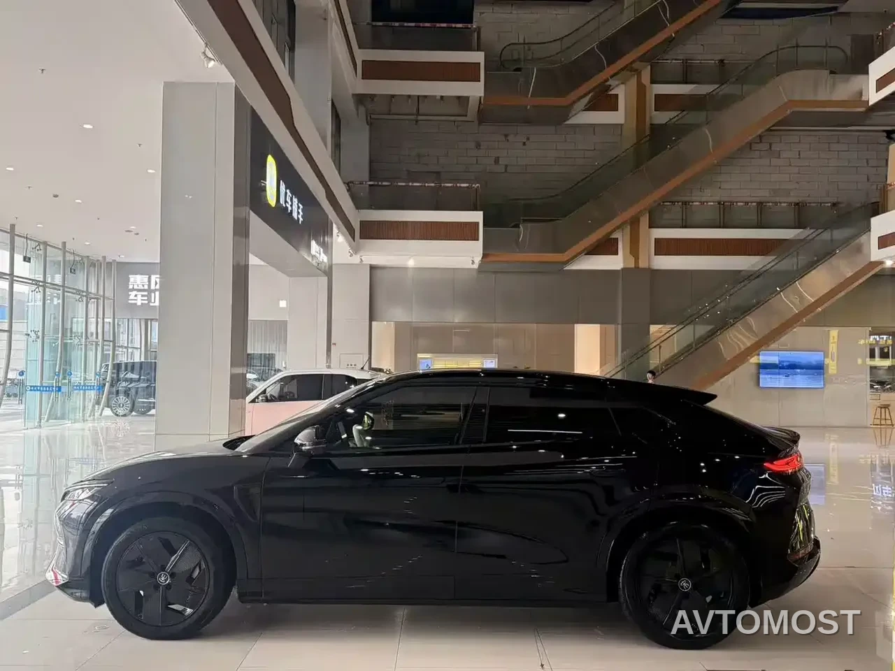 BYD Song L EV 2024 550km Surpassing Type — фото 6
