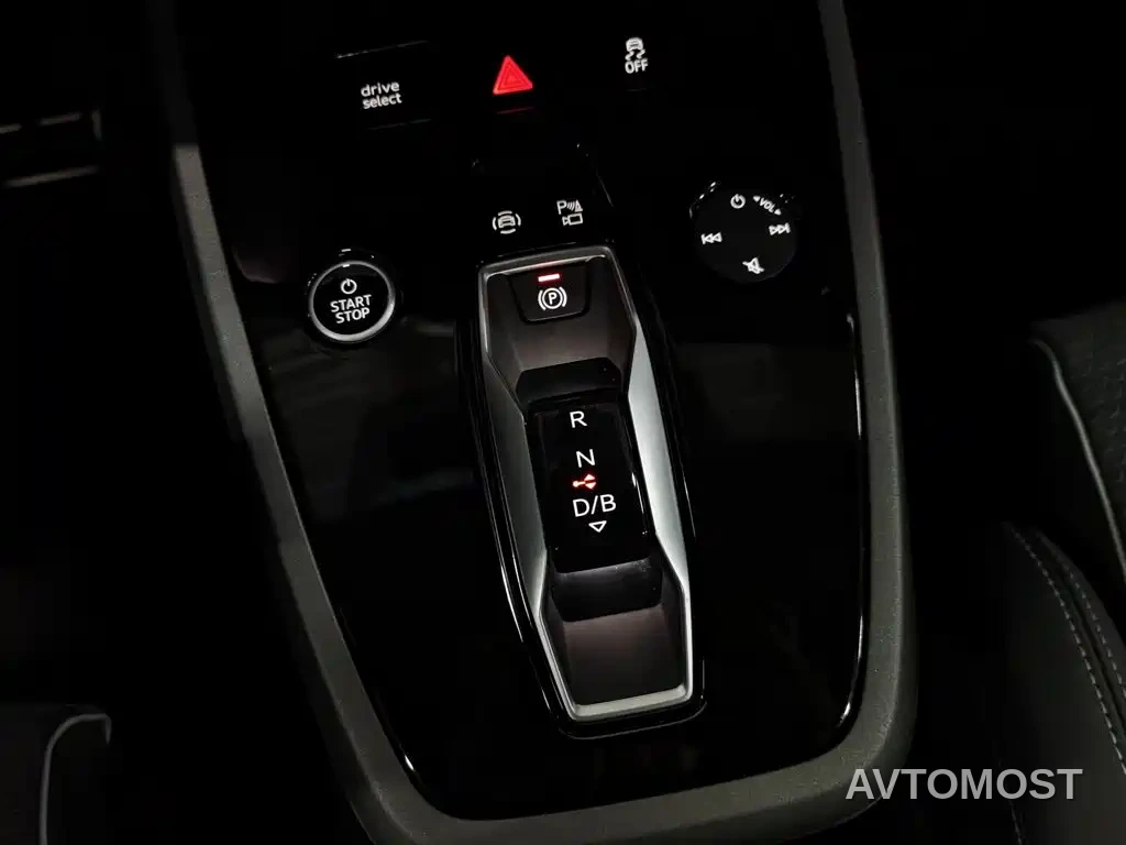 Audi Q5 e-tron 2022 40 e-tron Starlight Edition Brocade Package — фото 12