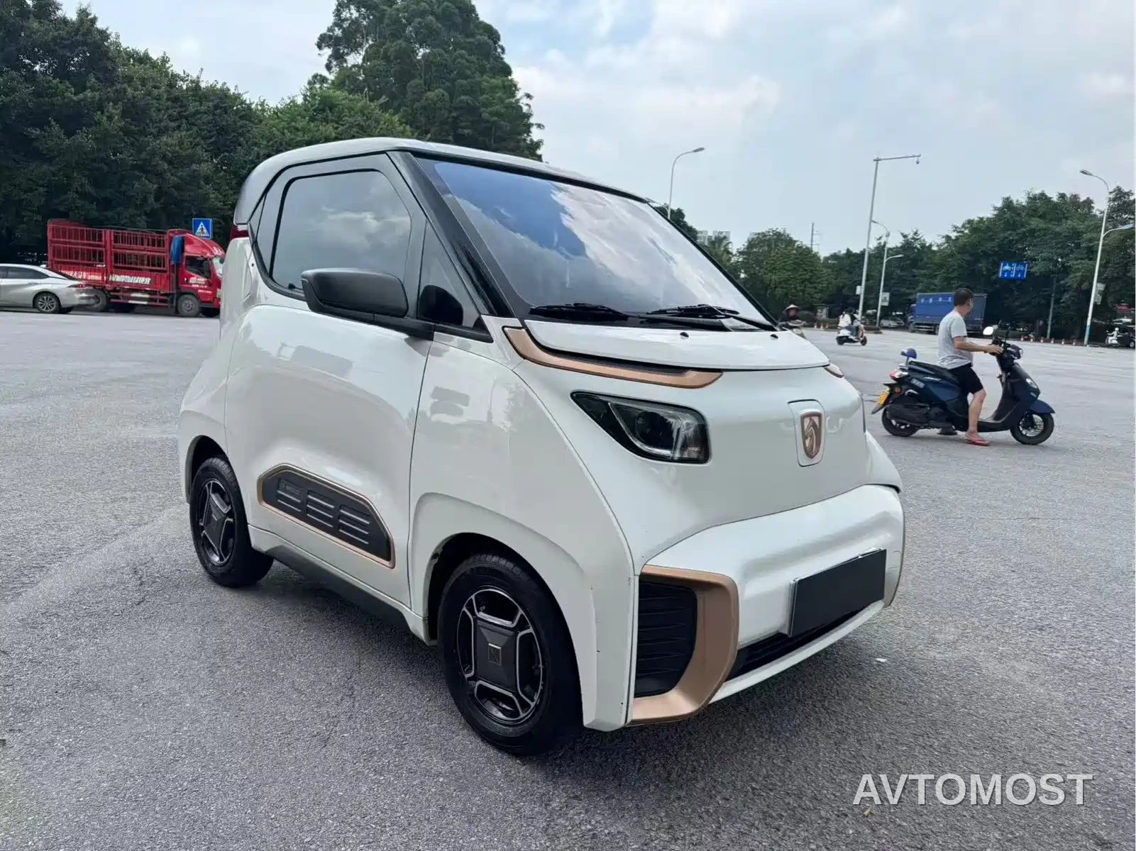 Baojun E200 2020 305KM Smart Enjoyment Edition — фото 3