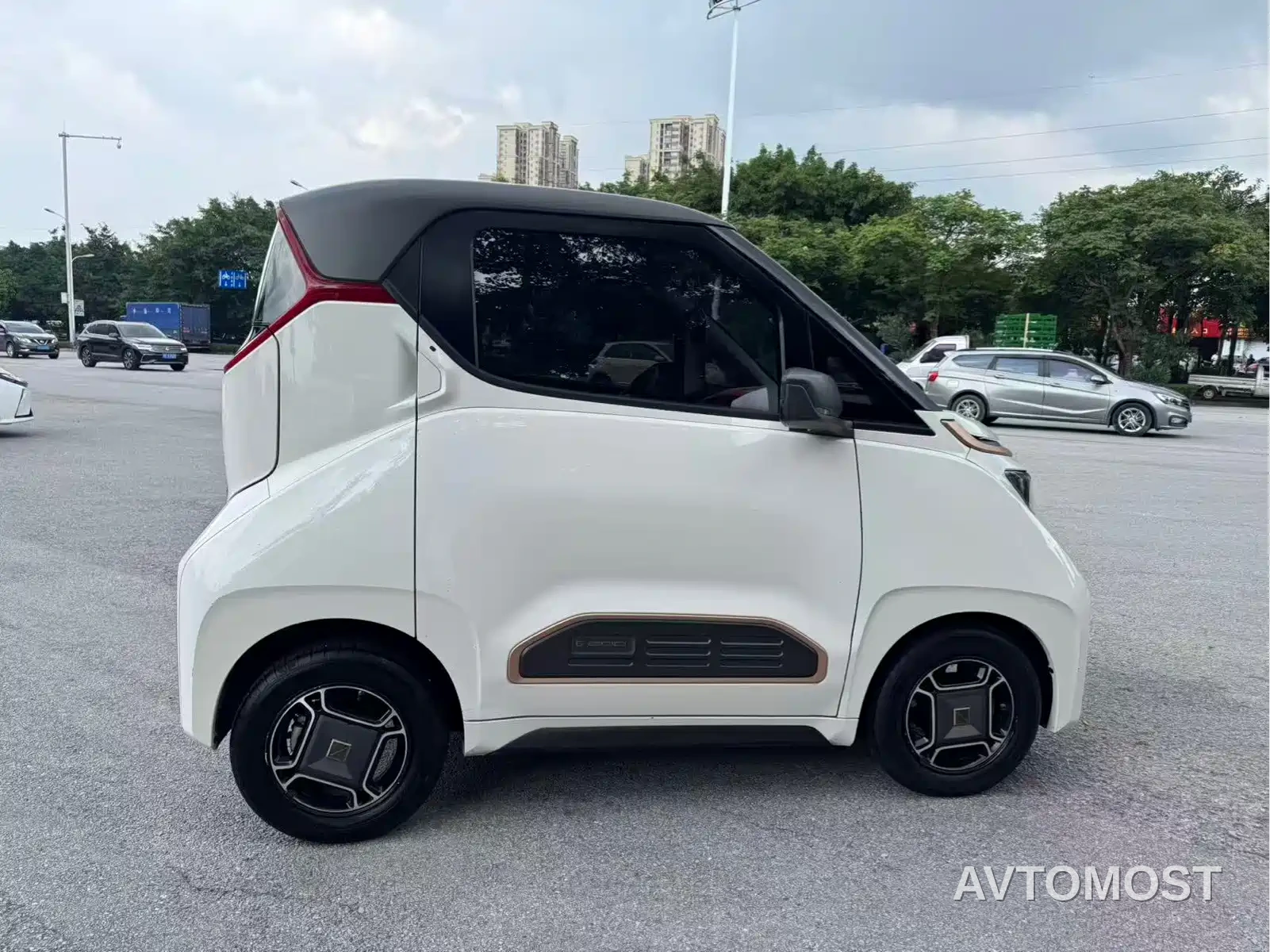 Baojun E200 2020 305KM Smart Enjoyment Edition — фото 6