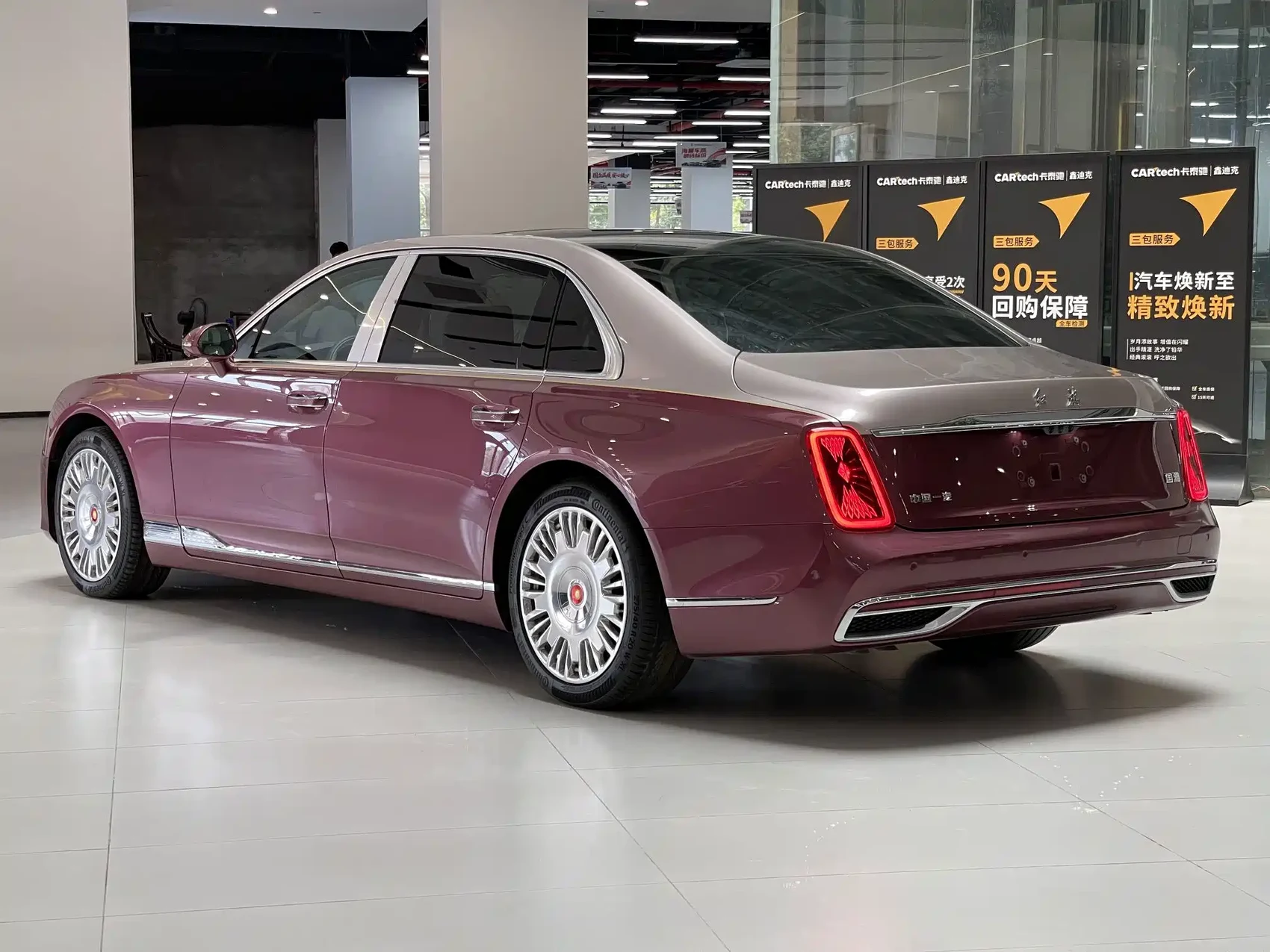 Hongqi Guoya 2024 4.0T V8 Version — фото 4