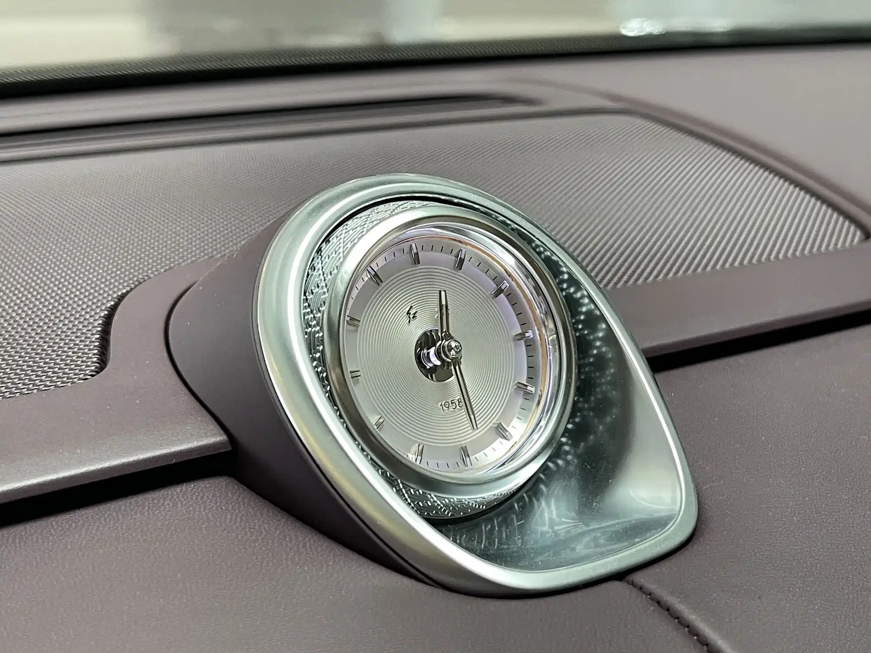 Hongqi Guoya 2024 4.0T V8 Version — фото 13