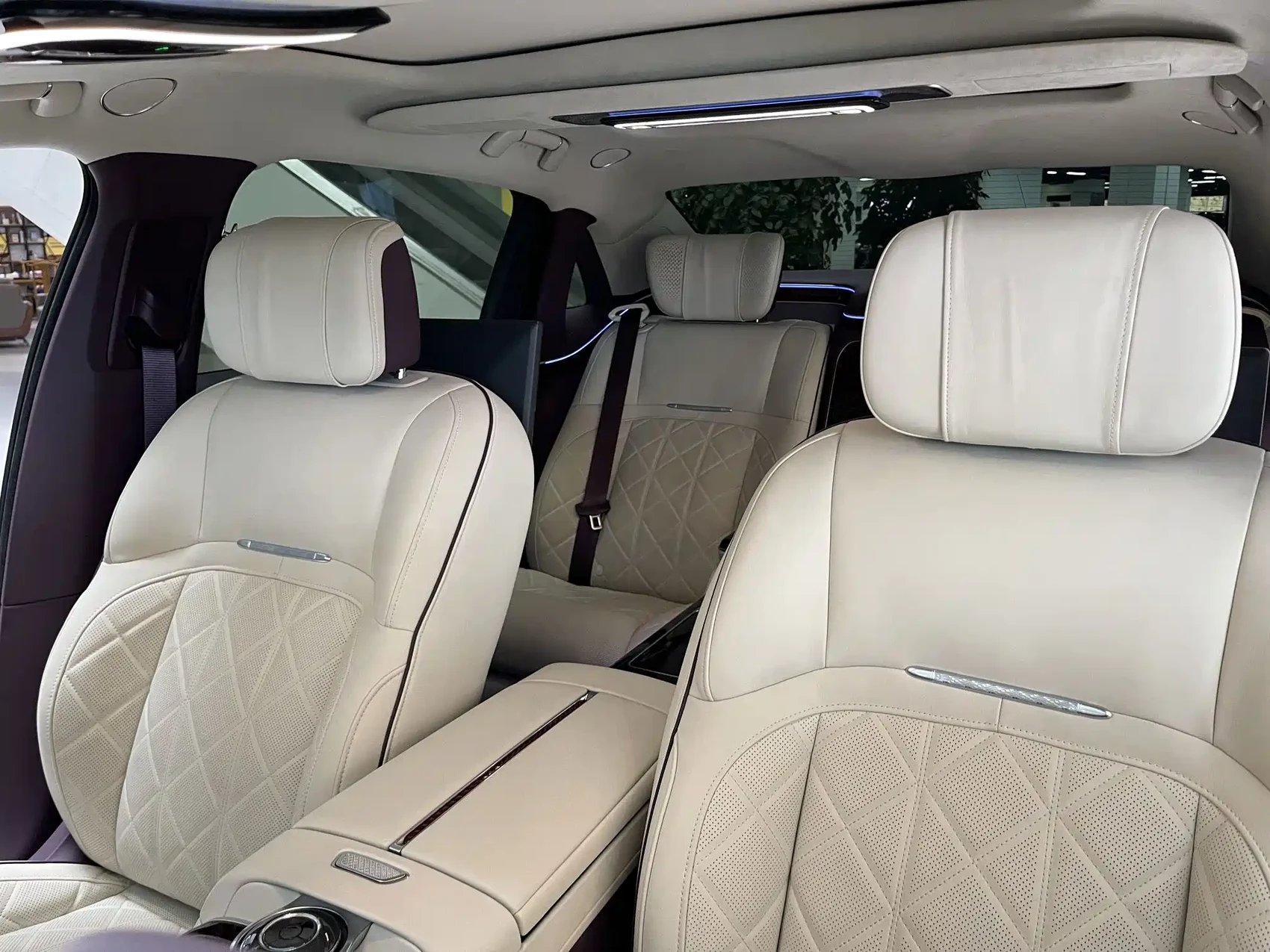 Hongqi Guoya 2024 4.0T V8 Version — фото 17
