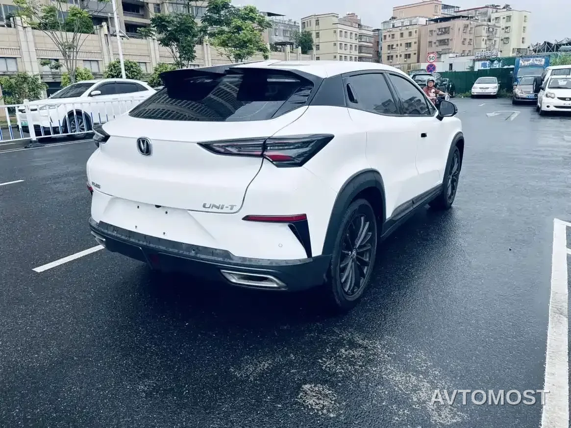 Changan UNI-T 2022 1.5T Excellence — фото 4