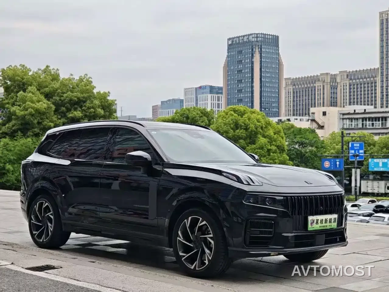 Lynk & Co 09 EM-P 2021 2.0T PHEV Ultra 6-seater — фото 2